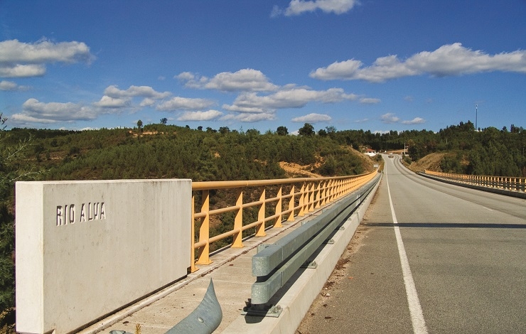Bridge over Alva River