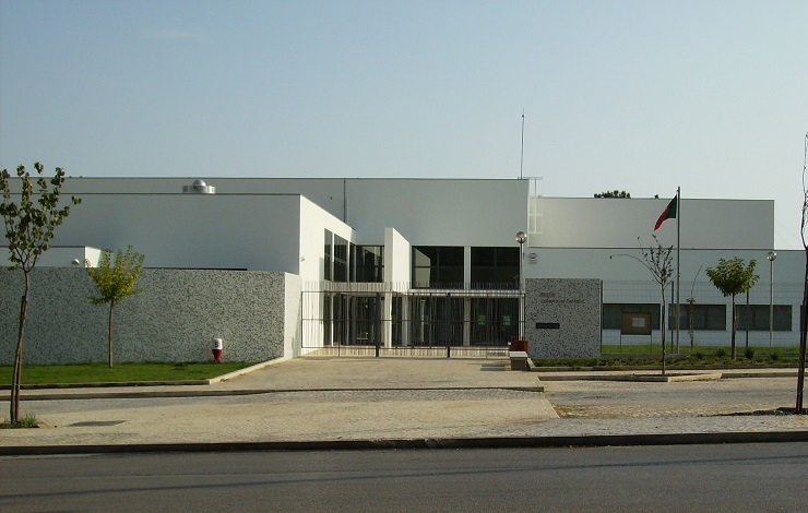Escola Básica da Charneca e J.Infância Beatriz Costa